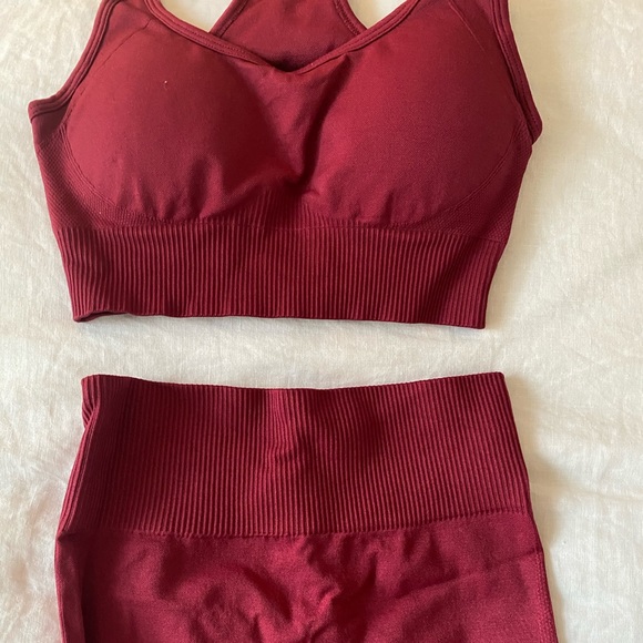 WORKOUT SET!! - Picture 4 of 4